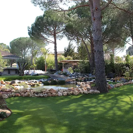 Shangtasia Luxury Art Guest house 4*